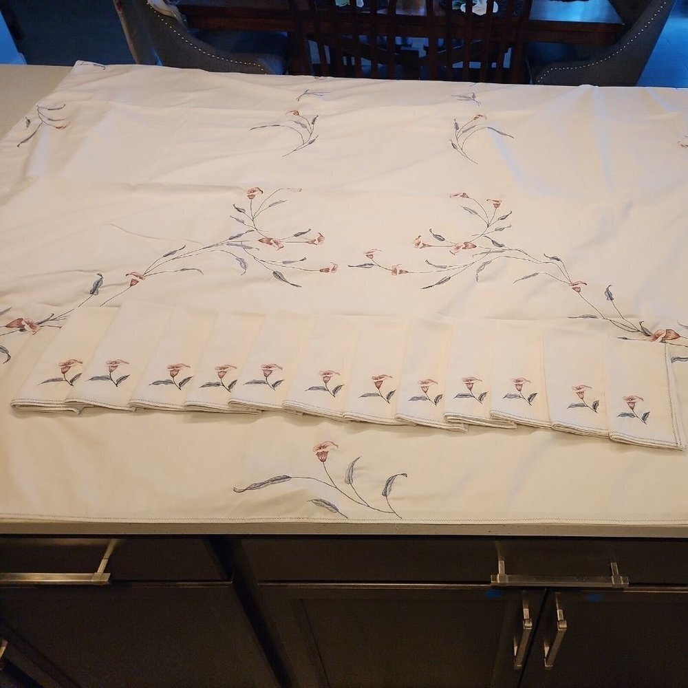 Vintage Embroidered Cross Stitch Tablecloth 116”x66” with 12 Matching Napkins